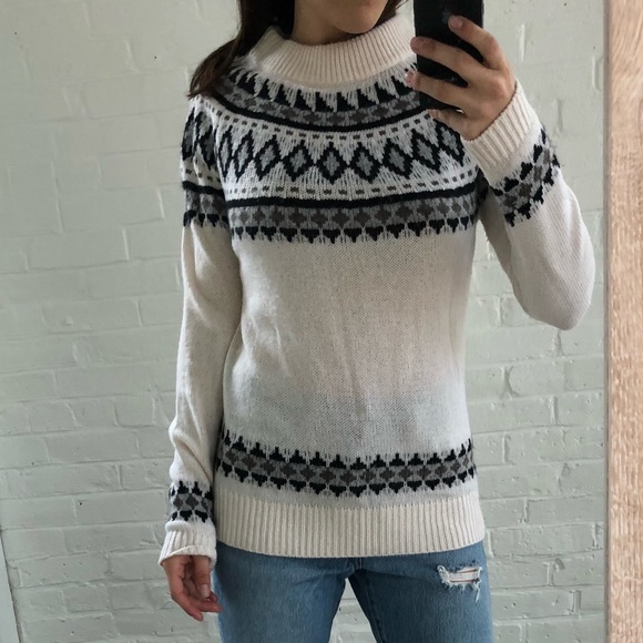 Aqua | Sweaters | Aqua Cashmere Fair 
